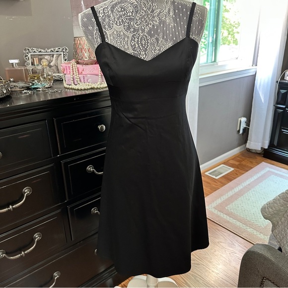Banana Republic Y2K Retro Black Stretch Petite Cocktail Dress 6P - Picture 2 of 16